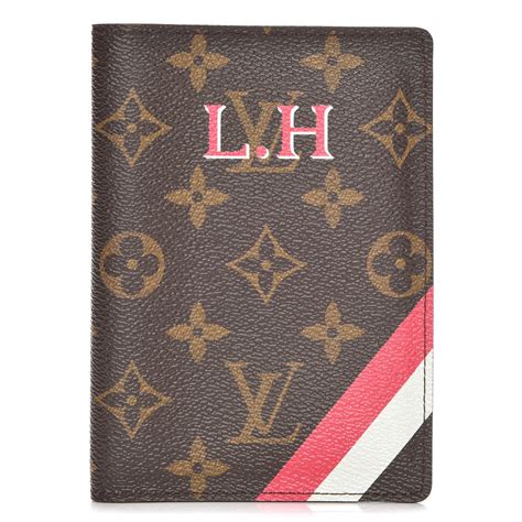 Products by Louis Vuitton: Passport Cover My LV Heritage